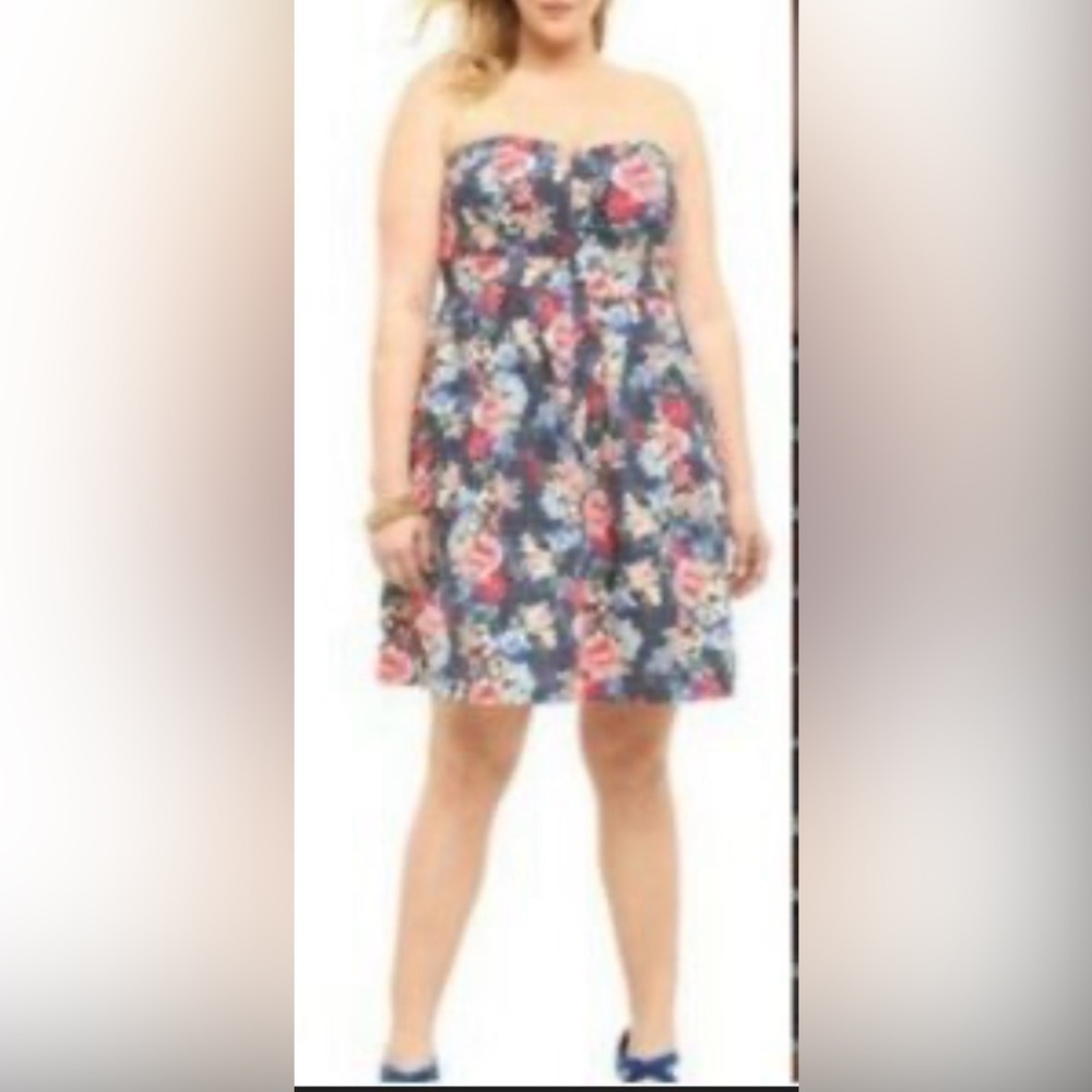 Torrid Vintage Retro inspired Strapless Sundress Blue, White polkadot, 3X - Picture 10 of 10
